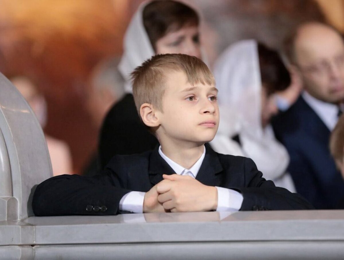 Правда ли, что в Сети появилась фотография сына Путина и Кабаевой? -  Проверено.Медиа